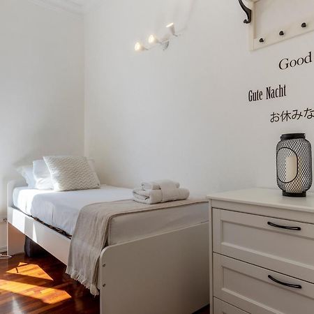 Fontana Di Trevi Design Apartment Rome Exterior photo