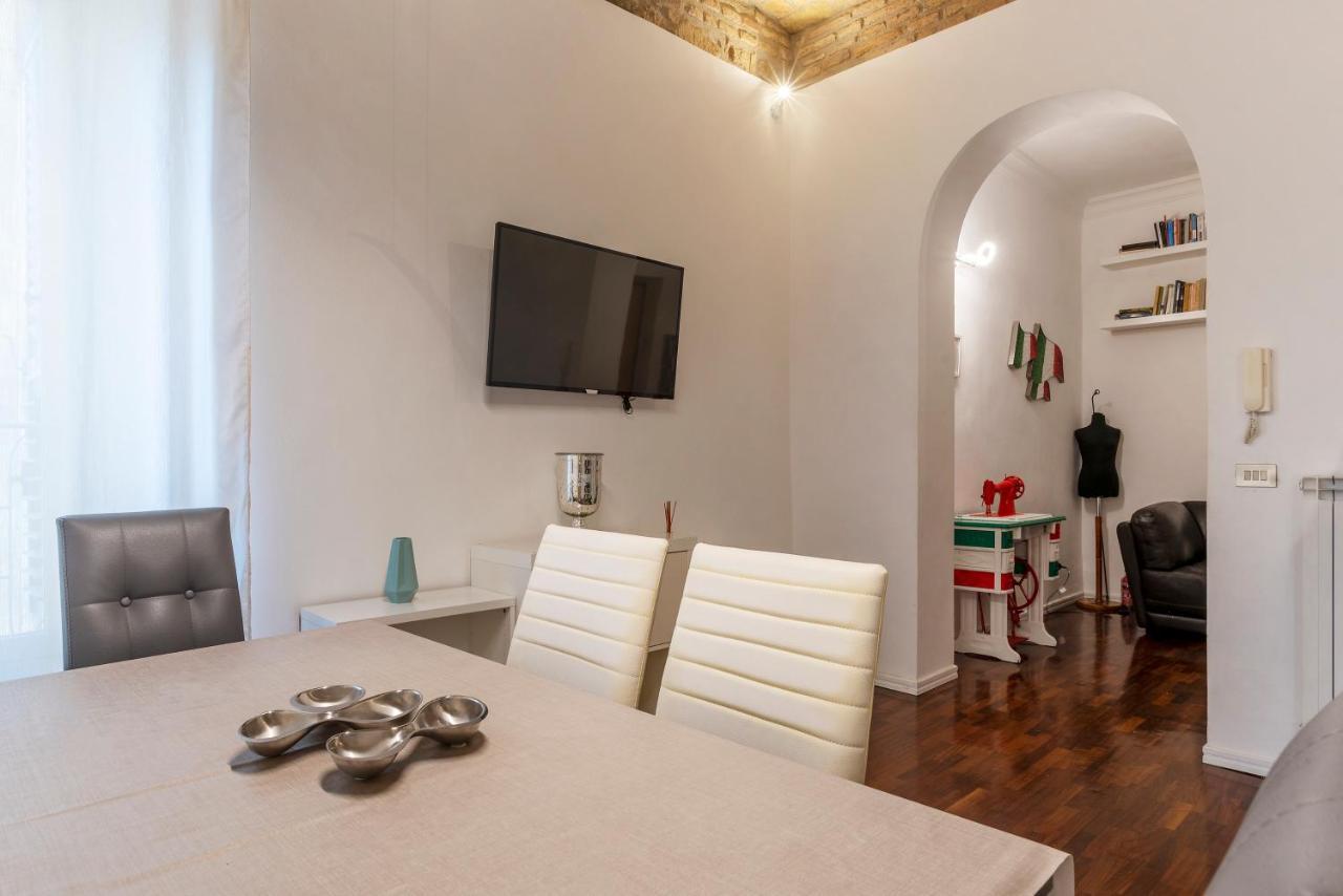 Fontana Di Trevi Design Apartment Rome Exterior photo
