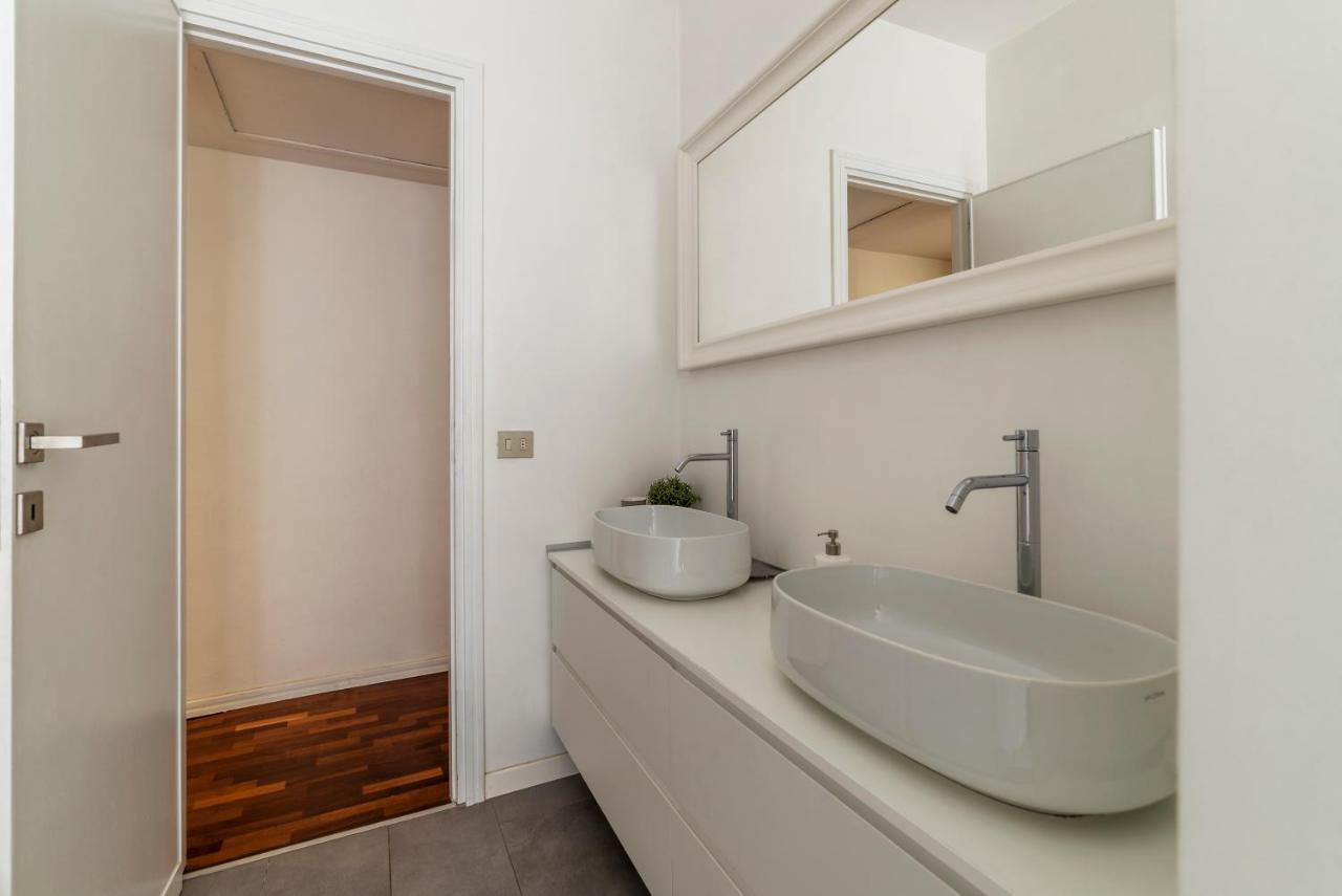 Fontana Di Trevi Design Apartment Rome Exterior photo